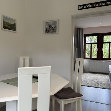 Train Station Apartment In Drei Annen Hohne Buitenkant foto