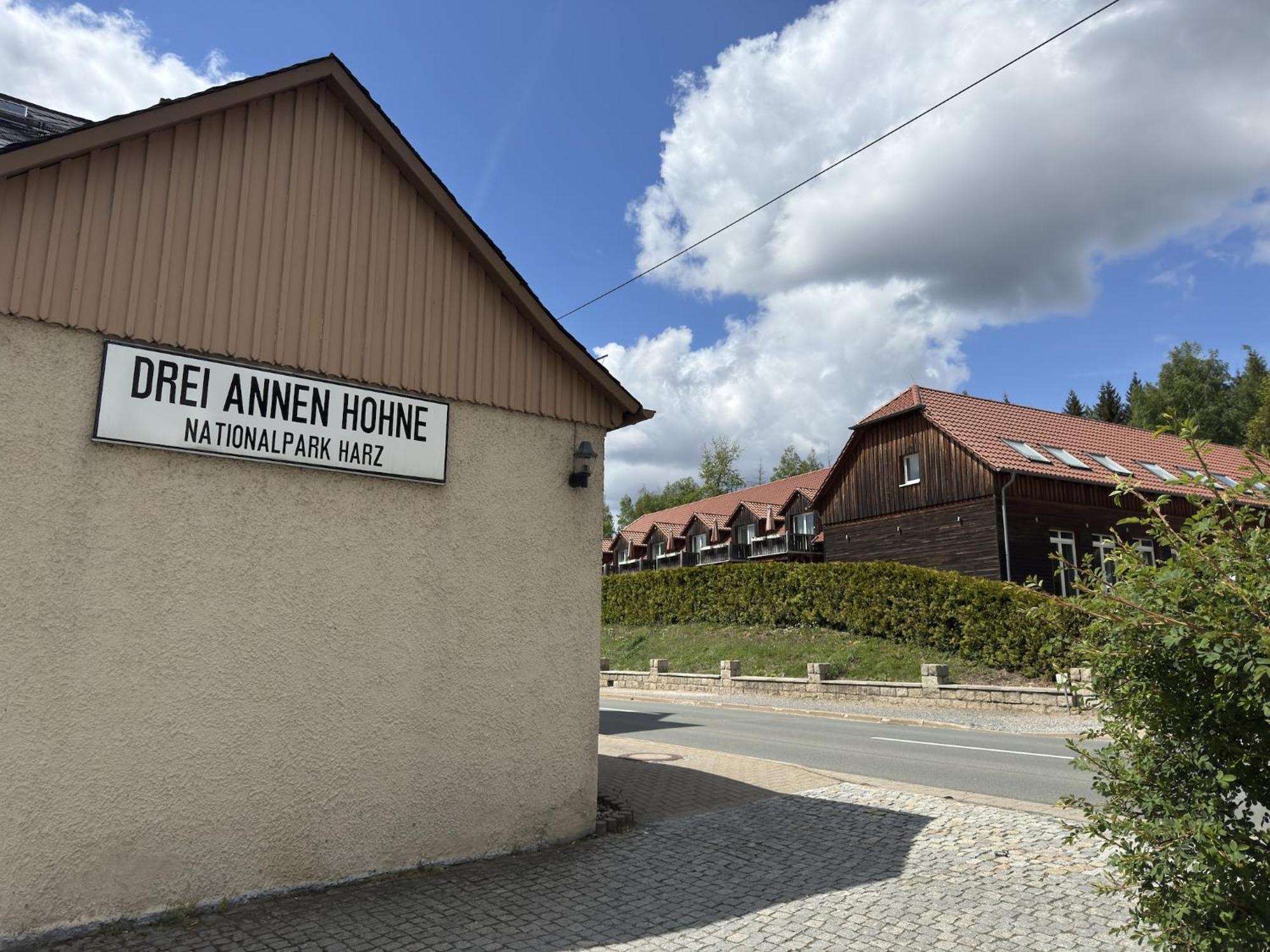 Train Station Apartment In Drei Annen Hohne Buitenkant foto